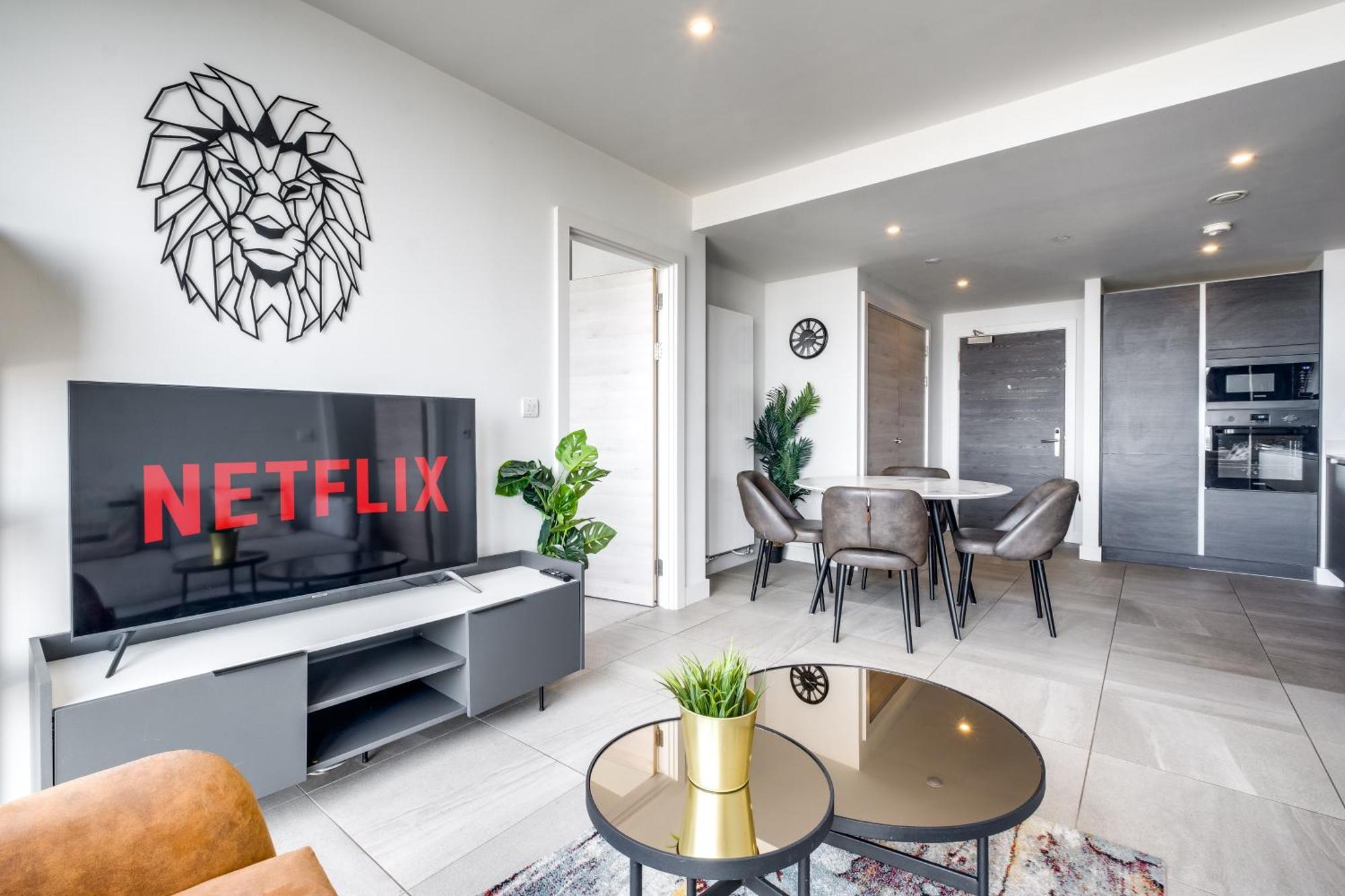 Mercian Luxury Serviced Apartments- Birmingham City Centre - Your Perfect Stay - Gym Rooftop Terrace Cinema Room ภายนอก รูปภาพ