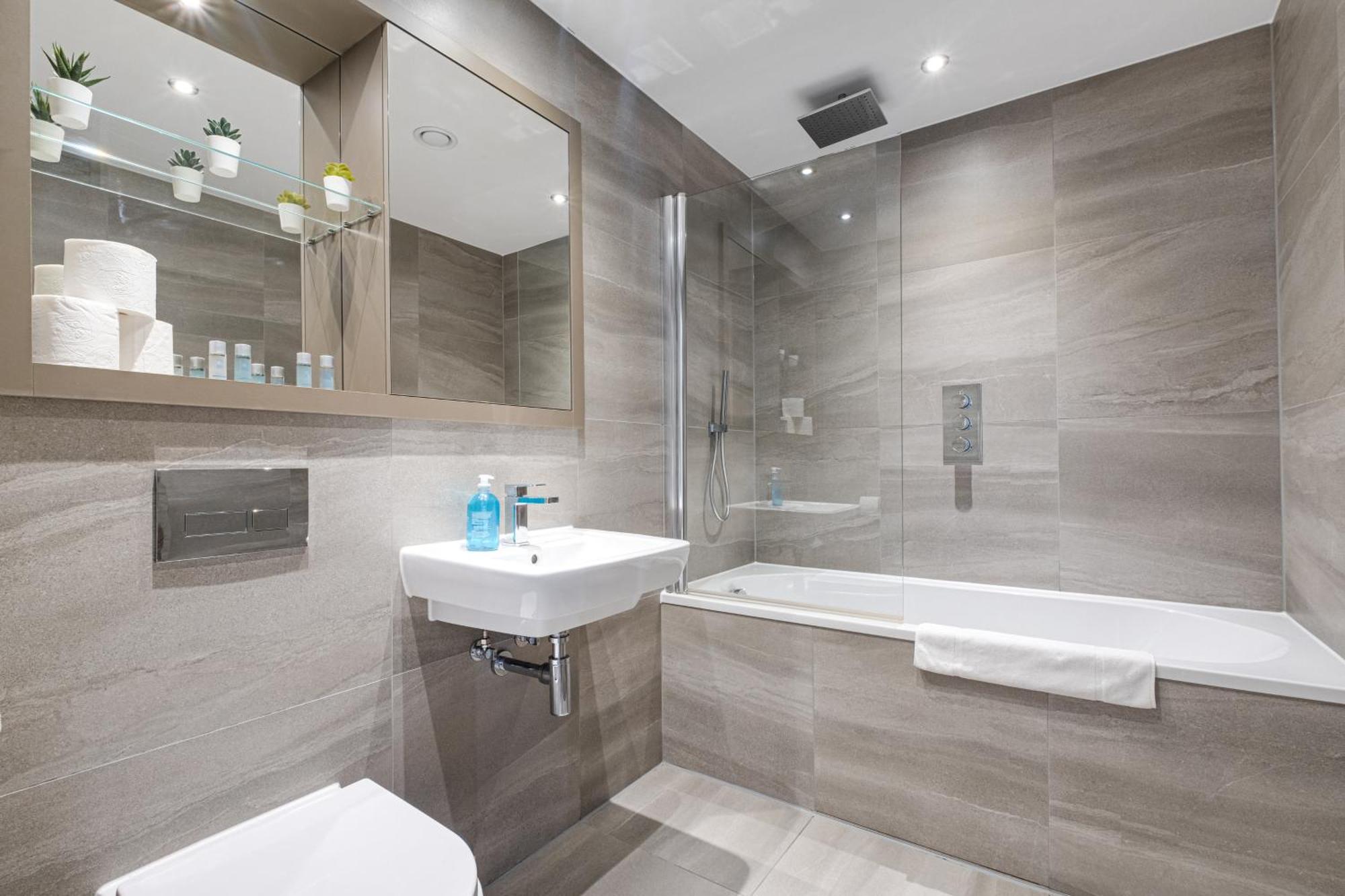 Mercian Luxury Serviced Apartments- Birmingham City Centre - Your Perfect Stay - Gym Rooftop Terrace Cinema Room ภายนอก รูปภาพ