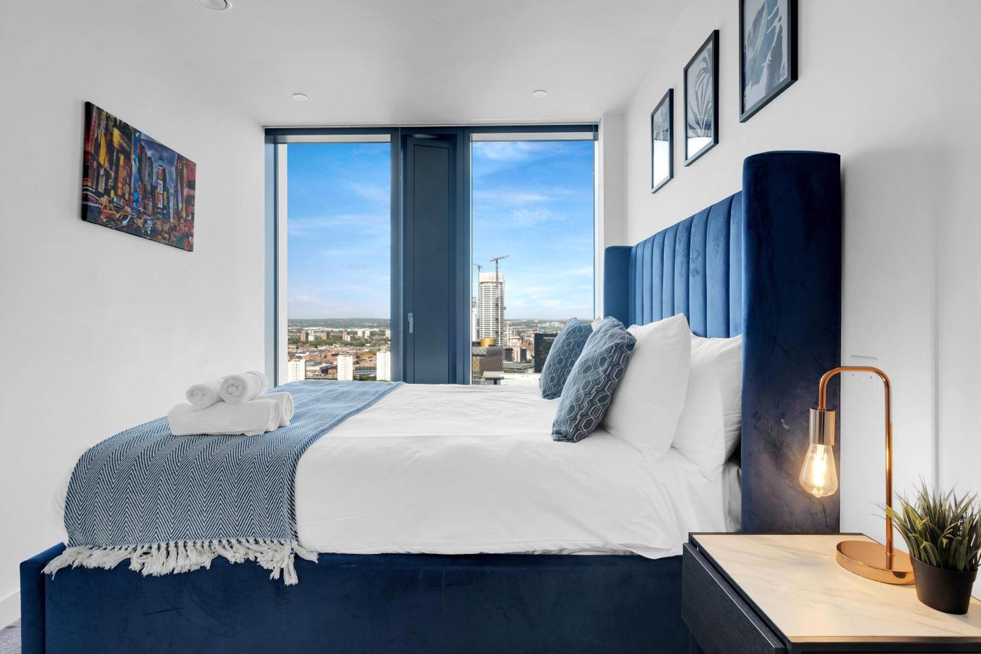 Mercian Luxury Serviced Apartments- Birmingham City Centre - Your Perfect Stay - Gym Rooftop Terrace Cinema Room ภายนอก รูปภาพ