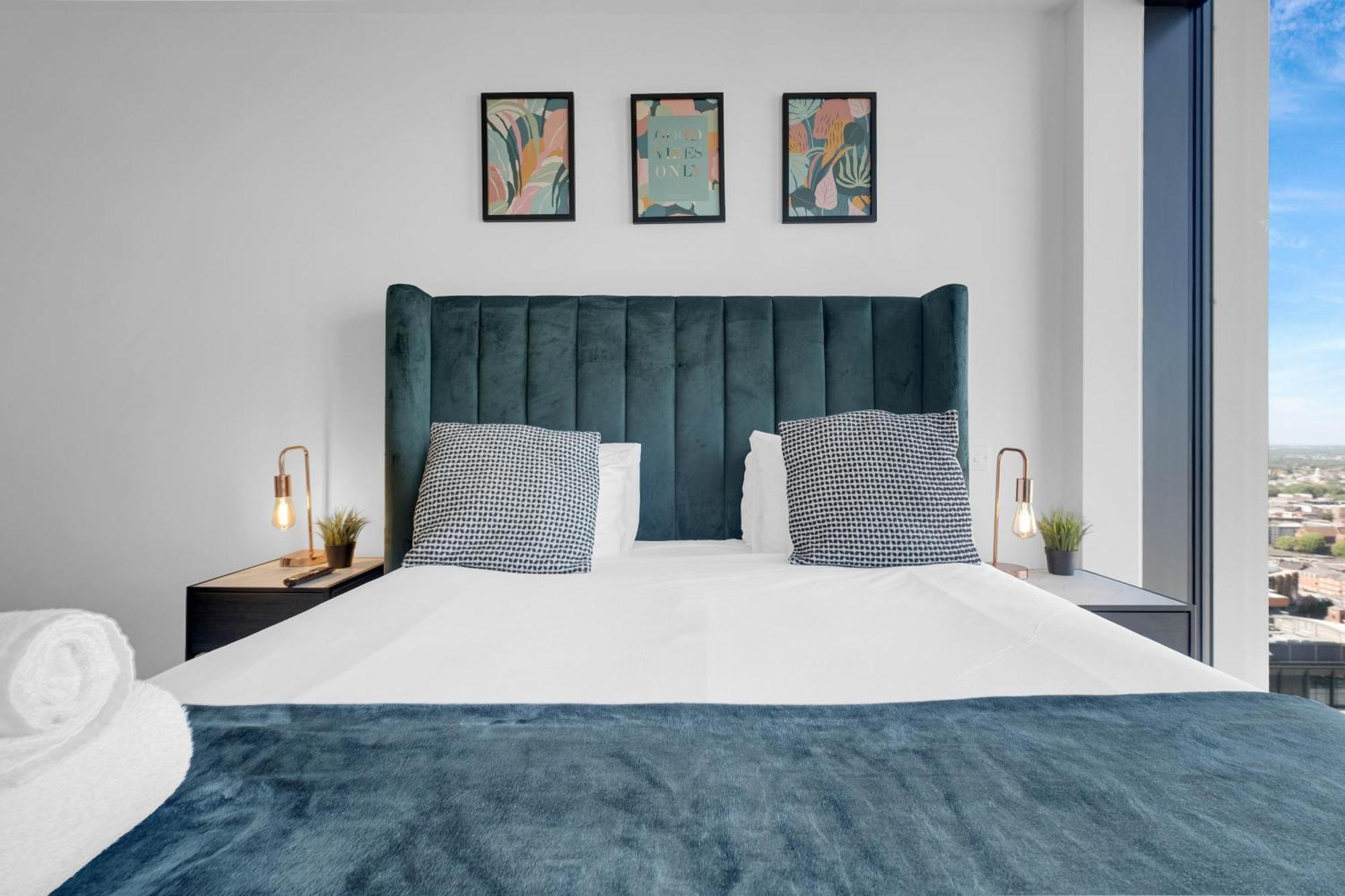 Mercian Luxury Serviced Apartments- Birmingham City Centre - Your Perfect Stay - Gym Rooftop Terrace Cinema Room ภายนอก รูปภาพ